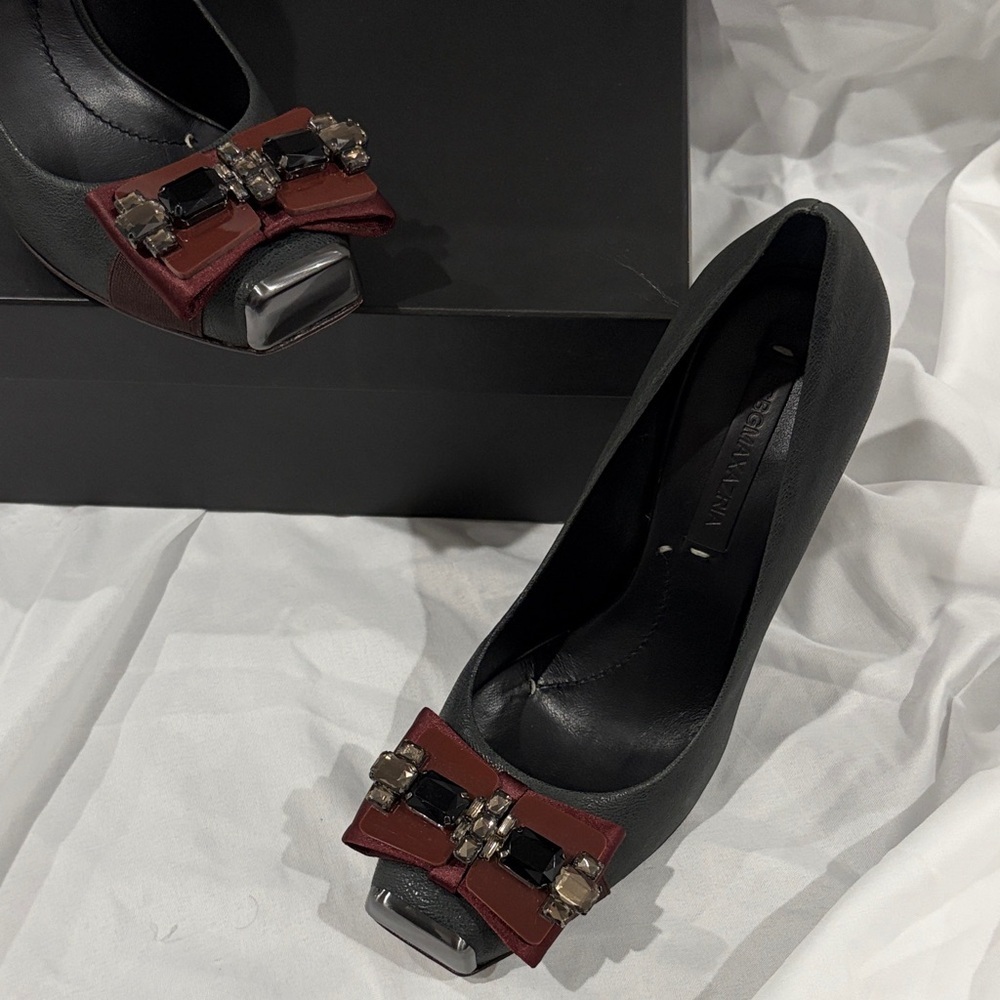 👠Host Pick👠 UNIQUE! BCBGMaxAzria RAYA Heels - Picture 10 of 11